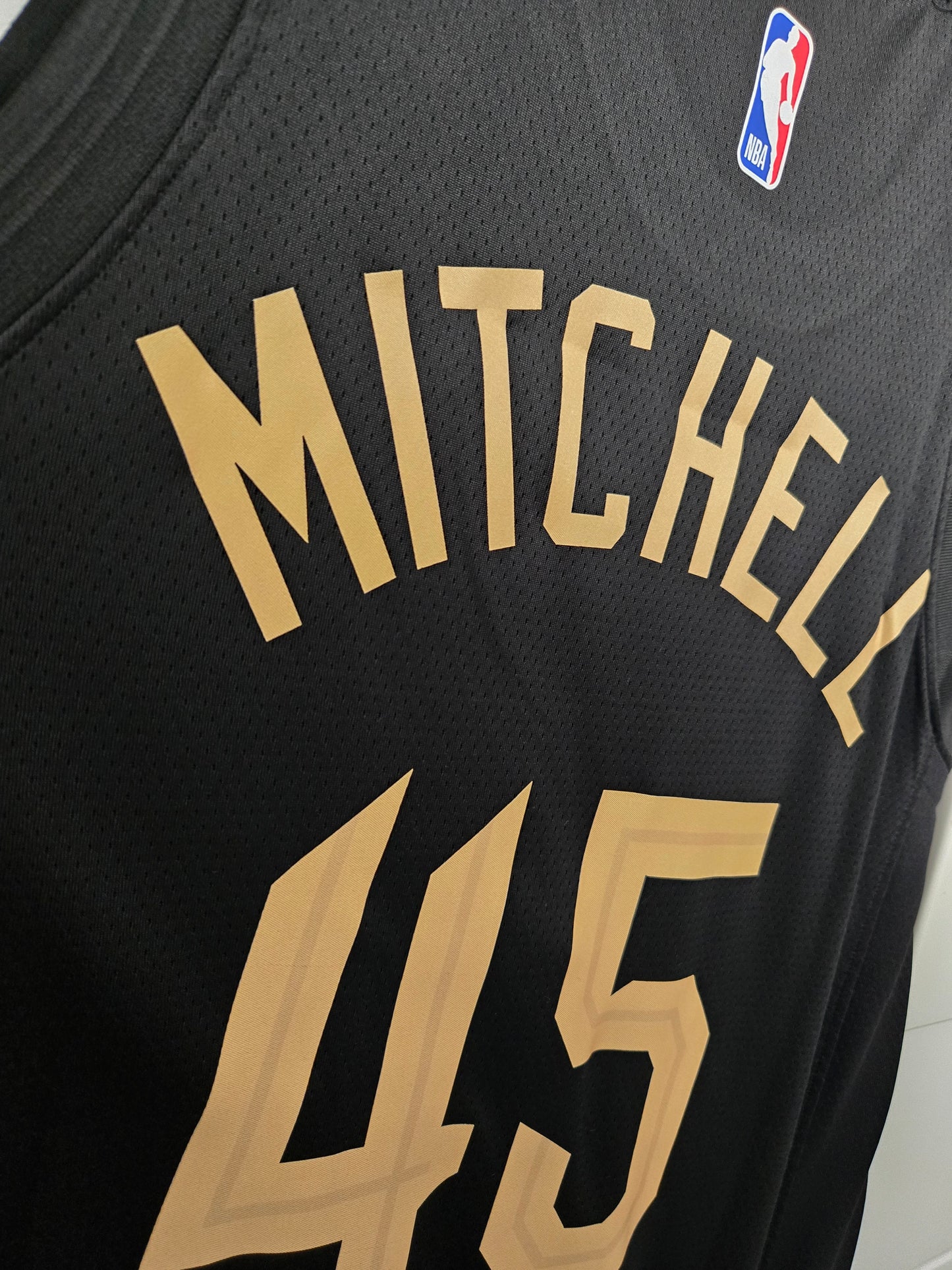 Jersey Cleveland Cavaliers Statement Edition 2025 – Donovan Mitchell #45