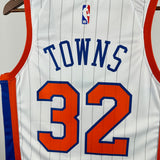 Jersey New York Knicks City Edition – Towns #32 blanco 2024
