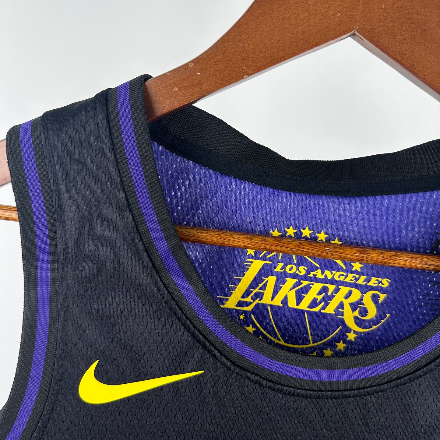Jersey Los Angeles Lakers City Edition 2025 – LeBron James #23