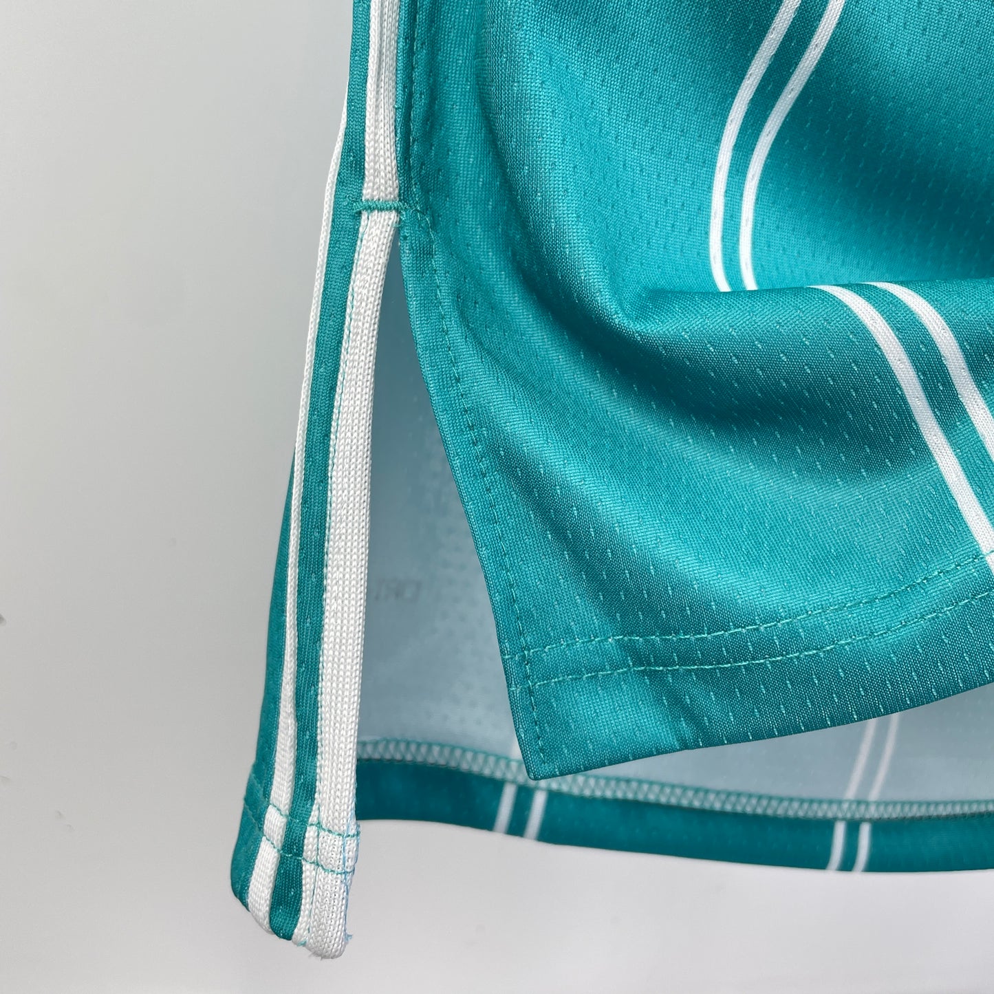 Jersey Charlotte Hornets Icon Edition – LaMelo Ball Azul 2025