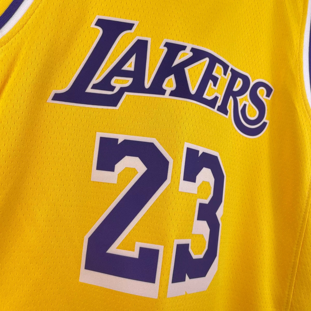 Jersey  Los Angeles Lakers Icon Edition 2025 – LeBron James #23