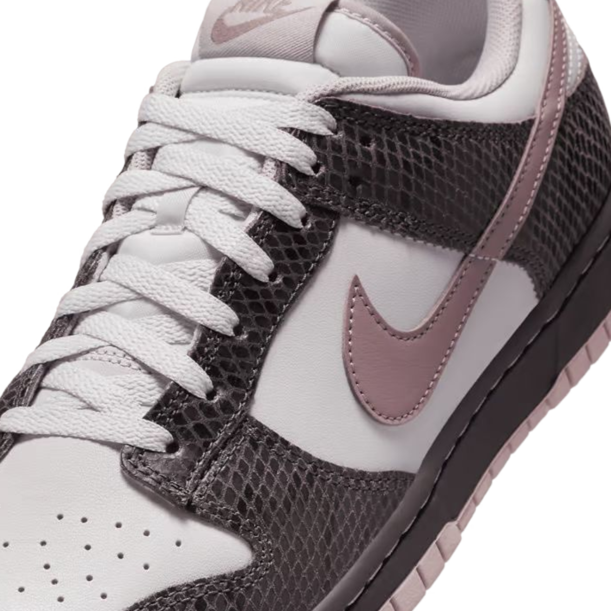 Tenis Dunk Low SE – Estilo Clásico & Detalles Premium