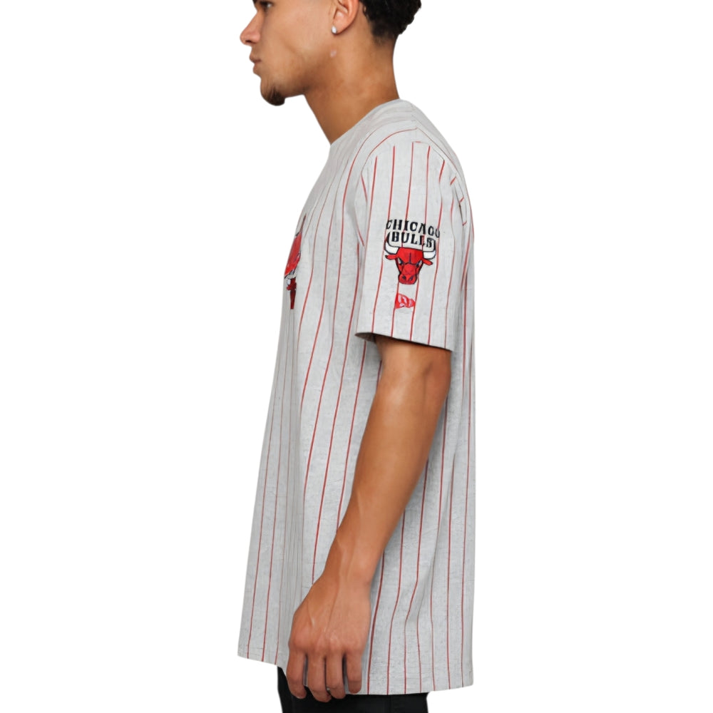 Playera Chicago Bulls Pinstripe Gris | New Era Heritage Edition