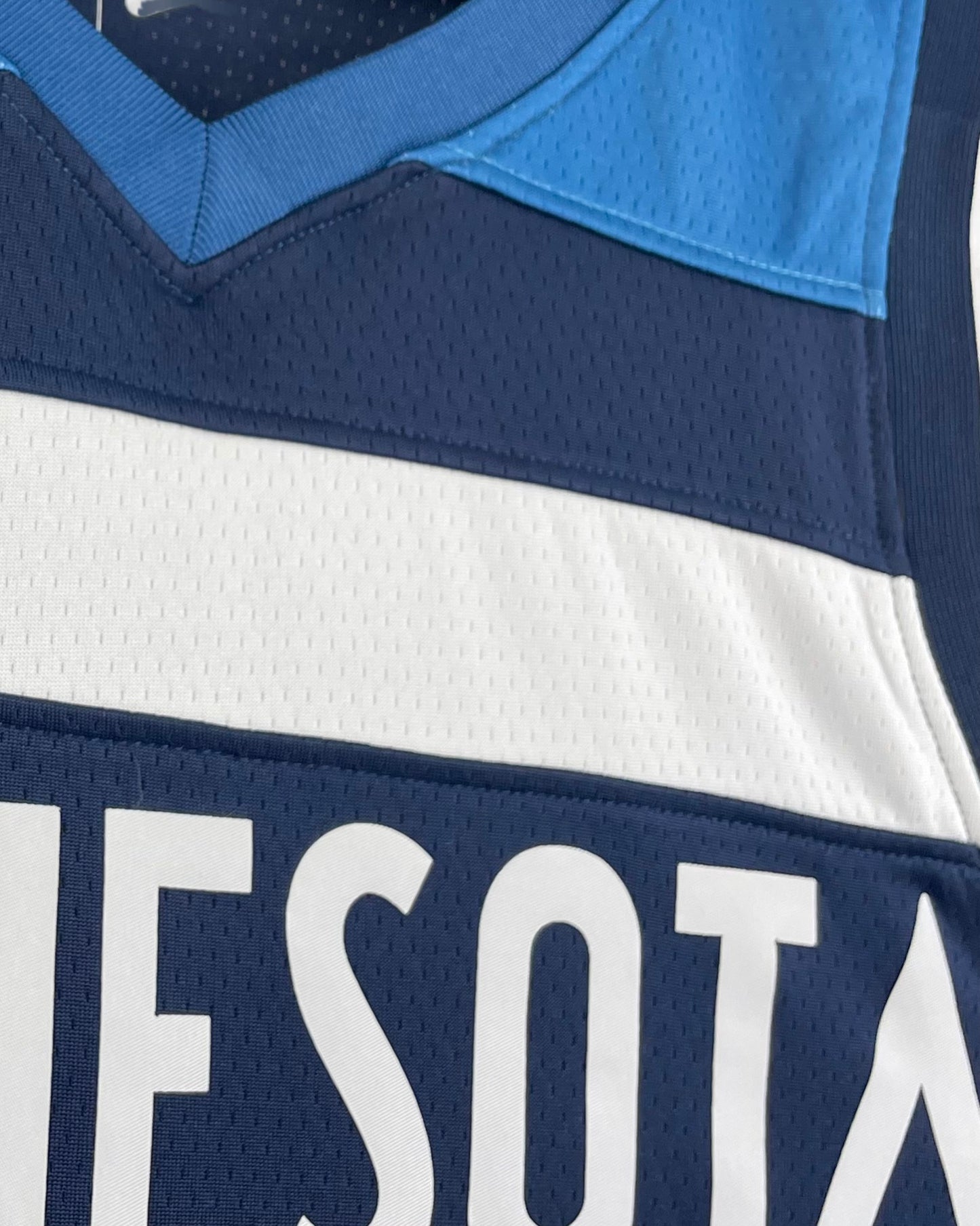 Jersey  Minnesota Timberwolves Icon Edition 2025 – Anthony Edwards #5
