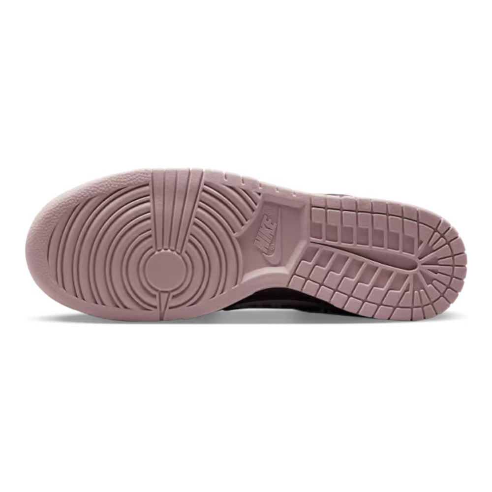 Tenis Dunk Low SE – Estilo Clásico & Detalles Premium