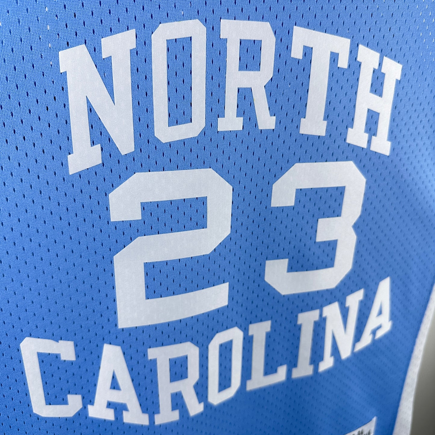 Jersey Universidad North Carolina Azul – Michael Jordan #23 | Estilo Retro