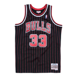 Jersey Clásico Chicago Bulls 1995-96 – Scottie Pippen #33 Negro