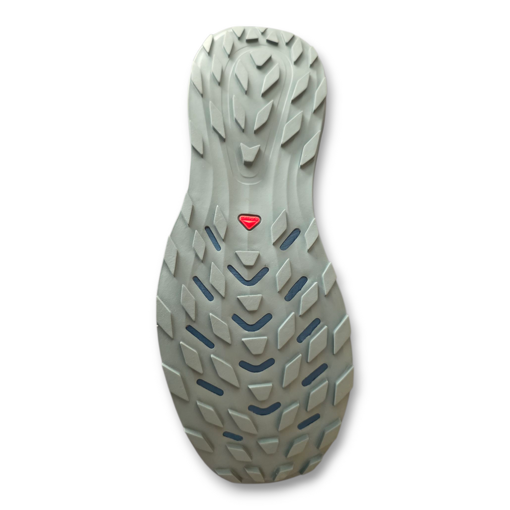 Tenis Salomon Ultra Flow – Comodidad Urbana y Tracción Todo Terreno