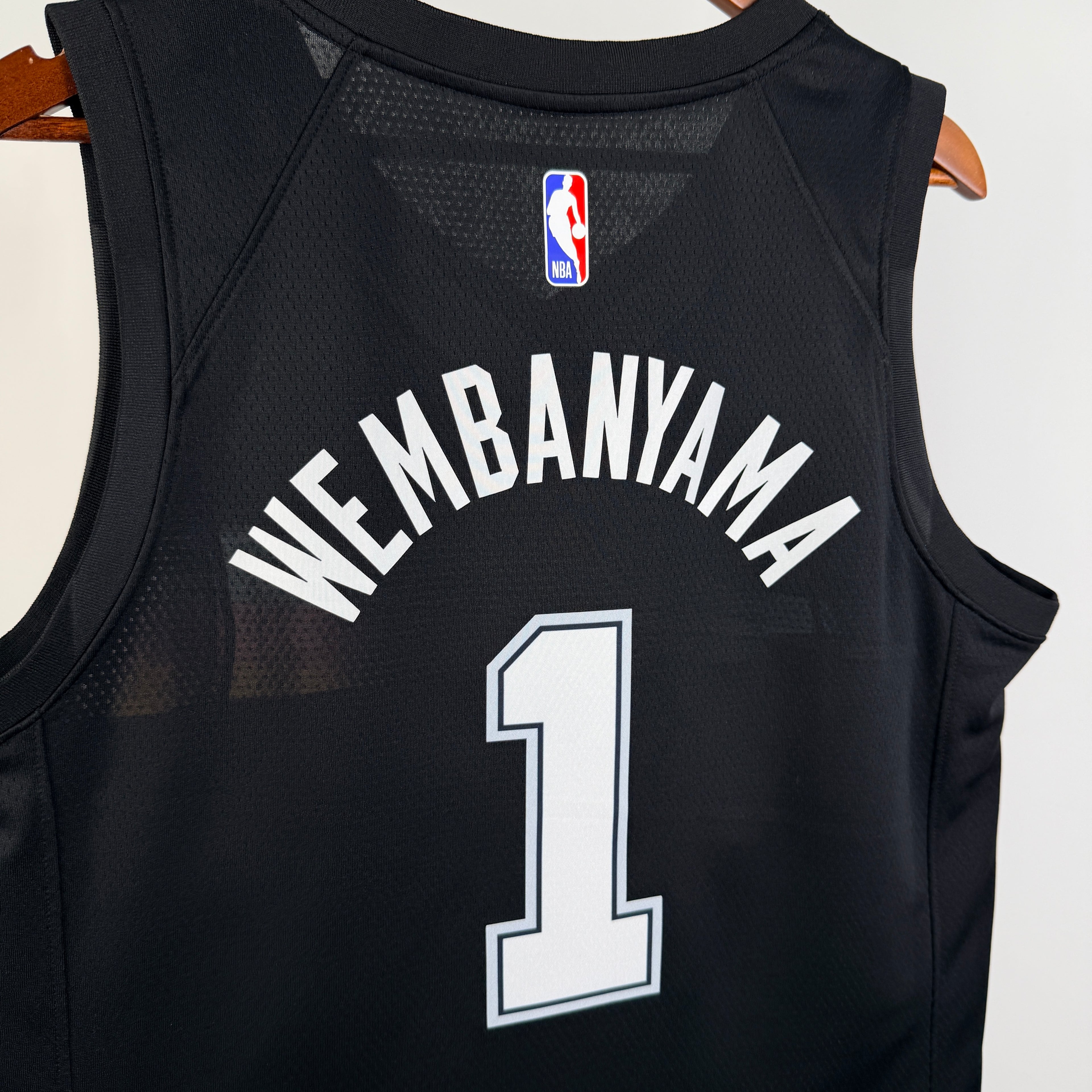 Jersey San Antonio Spurs City Edition 2026 – Victor Wembanyama #1